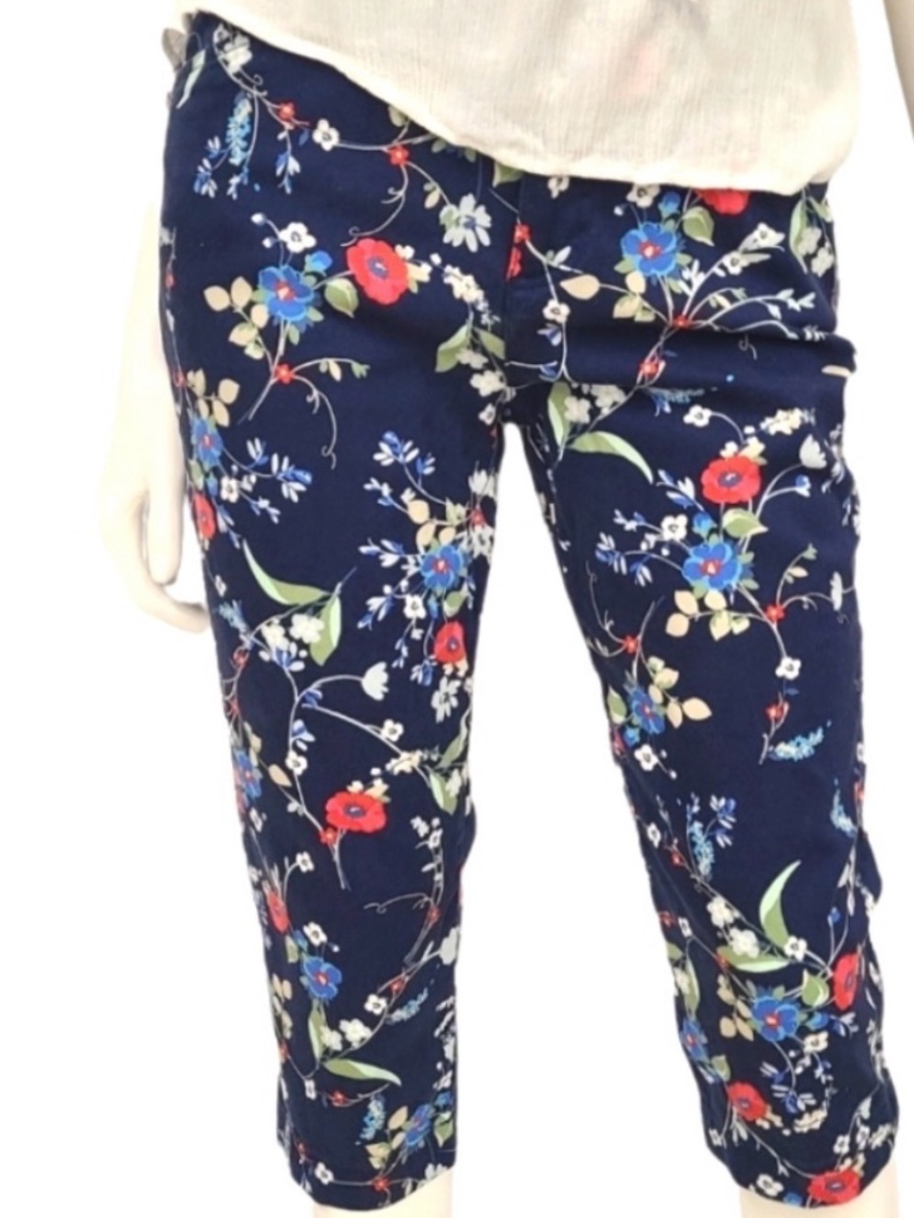 St. John's Bay Navy Floral Capri Pants